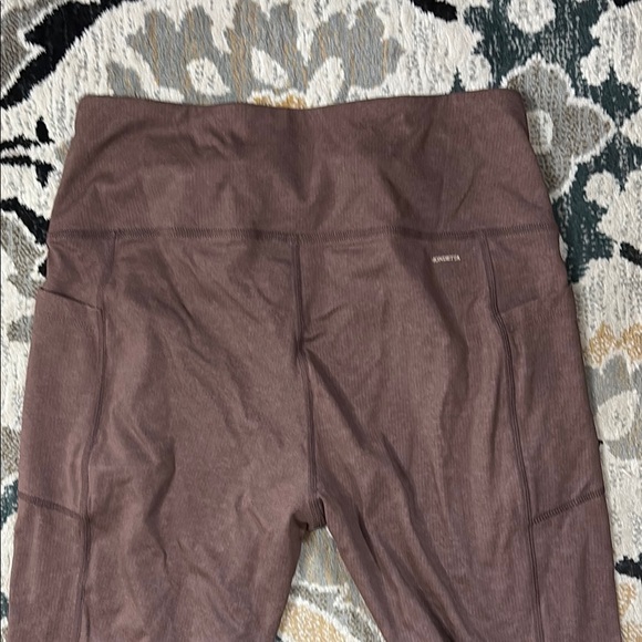 Mondetta Women's Leggings in Brown - Picture 2 of 3
